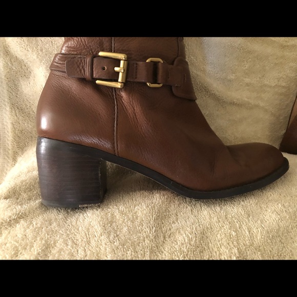 Boots - Picture 7 of 8